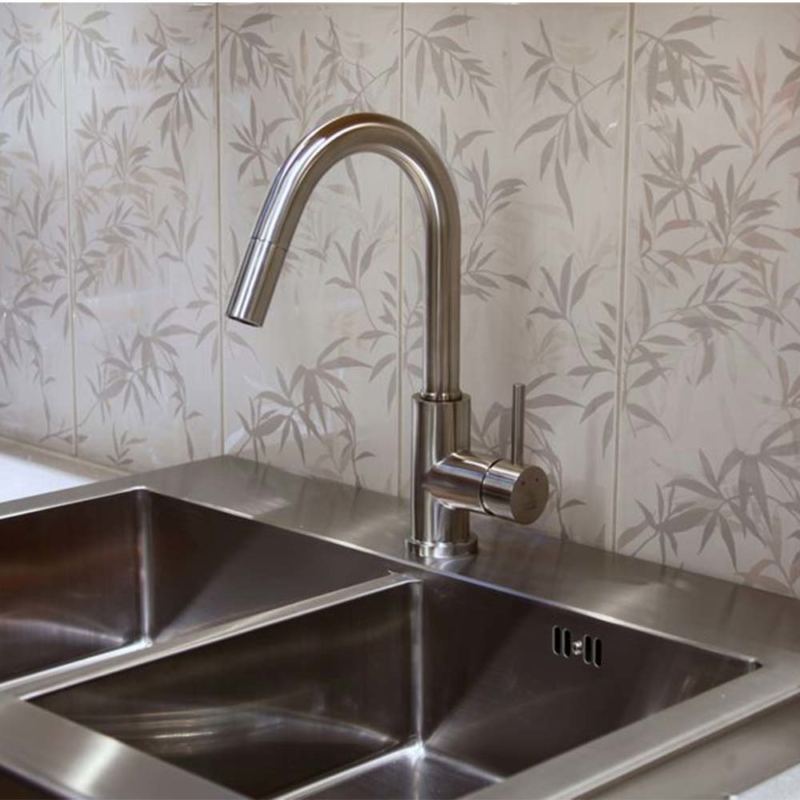 single handle pull down kitchen faucet