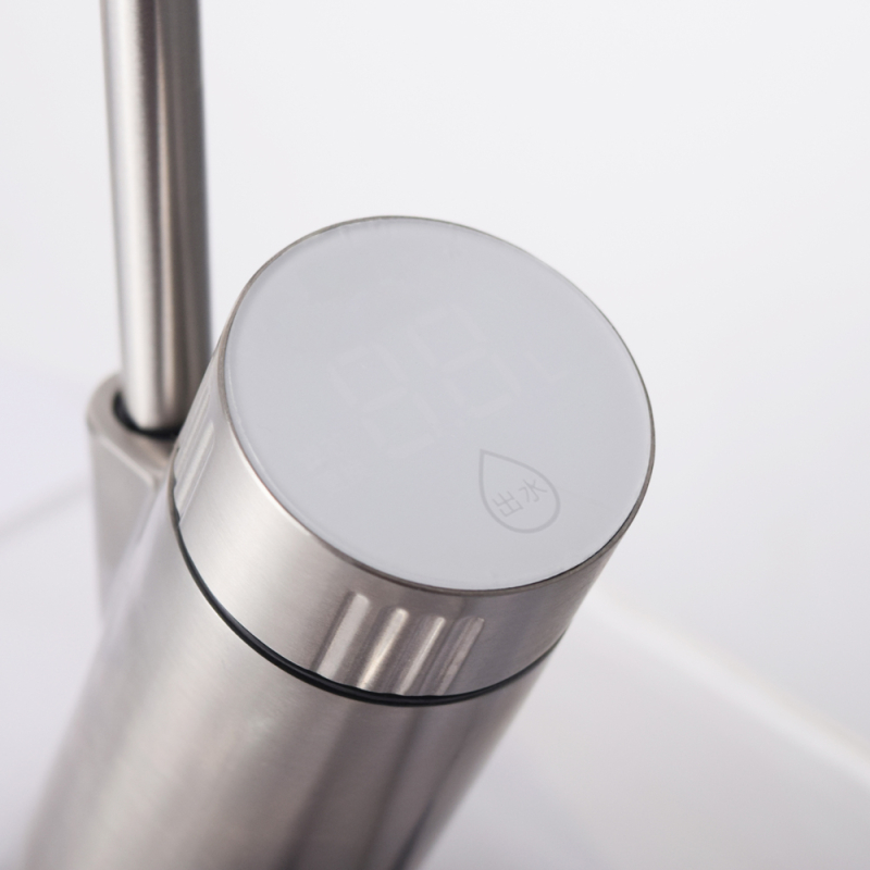 Smart faucet for filtration system with different flow rate